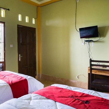 เรดดอร์ซ เนียร์ เซนารู รินจานี Hotel เซอนารู ภายนอก รูปภาพ